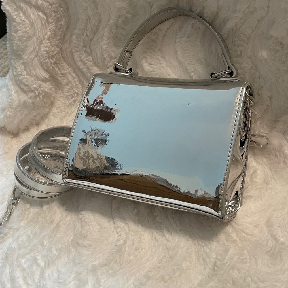 Shiny Metallic Silver Top-Handle Crossbody Bag - Picture 5 of 16